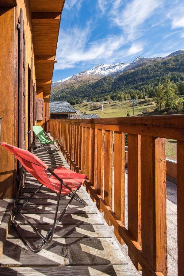 Fleurs Et Neige Lägenhet Lanslevillard Exteriör bild